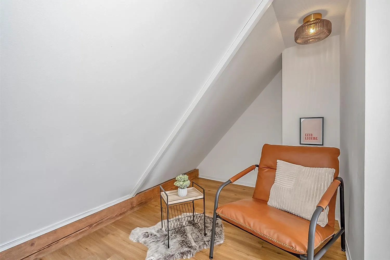 Namaste Homes - Ferienwohnung Mit Dachterrasse Bad Windsheim Germany