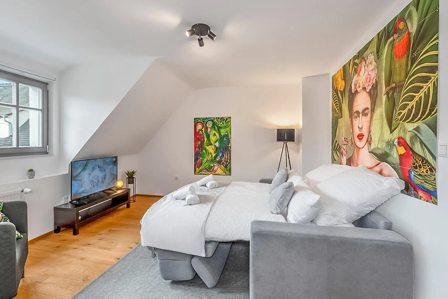 Apartment Namaste Homes - Ferienwohnung Mit Dachterrasse Bad Windsheim Germany