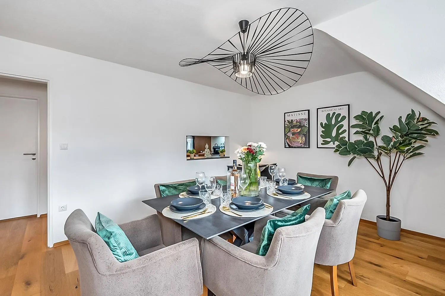 Namaste Homes - Ferienwohnung Mit Dachterrasse Bad Windsheim 0*,